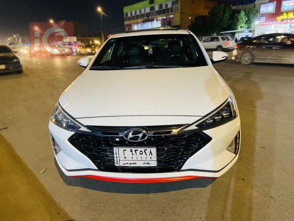 هیوندای ئەلەنترا